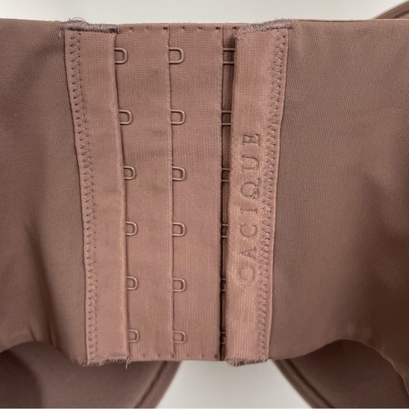 CACIQUE Smooth Boost Strapless Multi-Way Convertible Bra - Picture 6 of 11